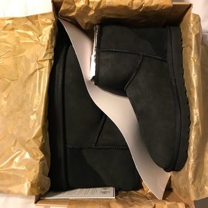Men’s Classic UGG Mini